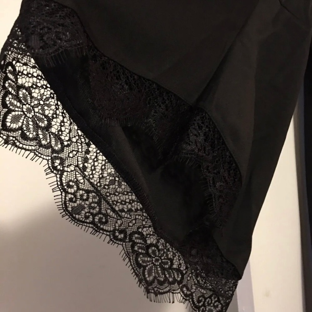 Fabulous Black Roomy NEW Dress Size 5X Lacey Cuff Sleeves Cute Plus!